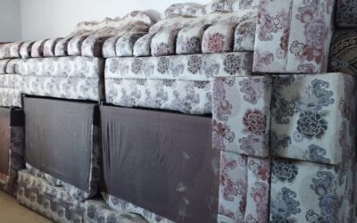 استقبال تبرعات كنب وطاولات من فاعل خير